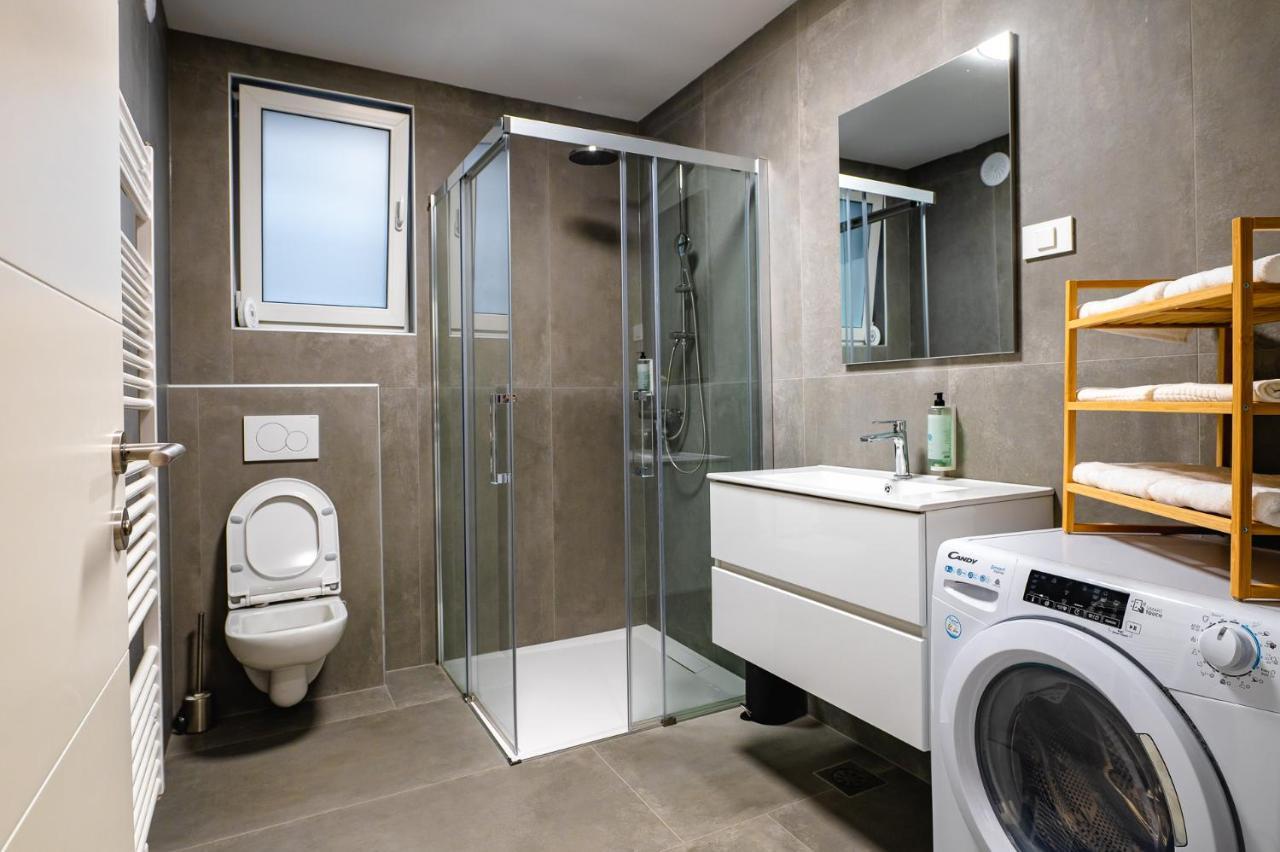 Apartments Luxury Ad Jesenice Eksteriør bilde