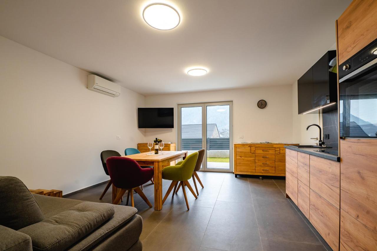 Apartments Luxury Ad Jesenice Eksteriør bilde