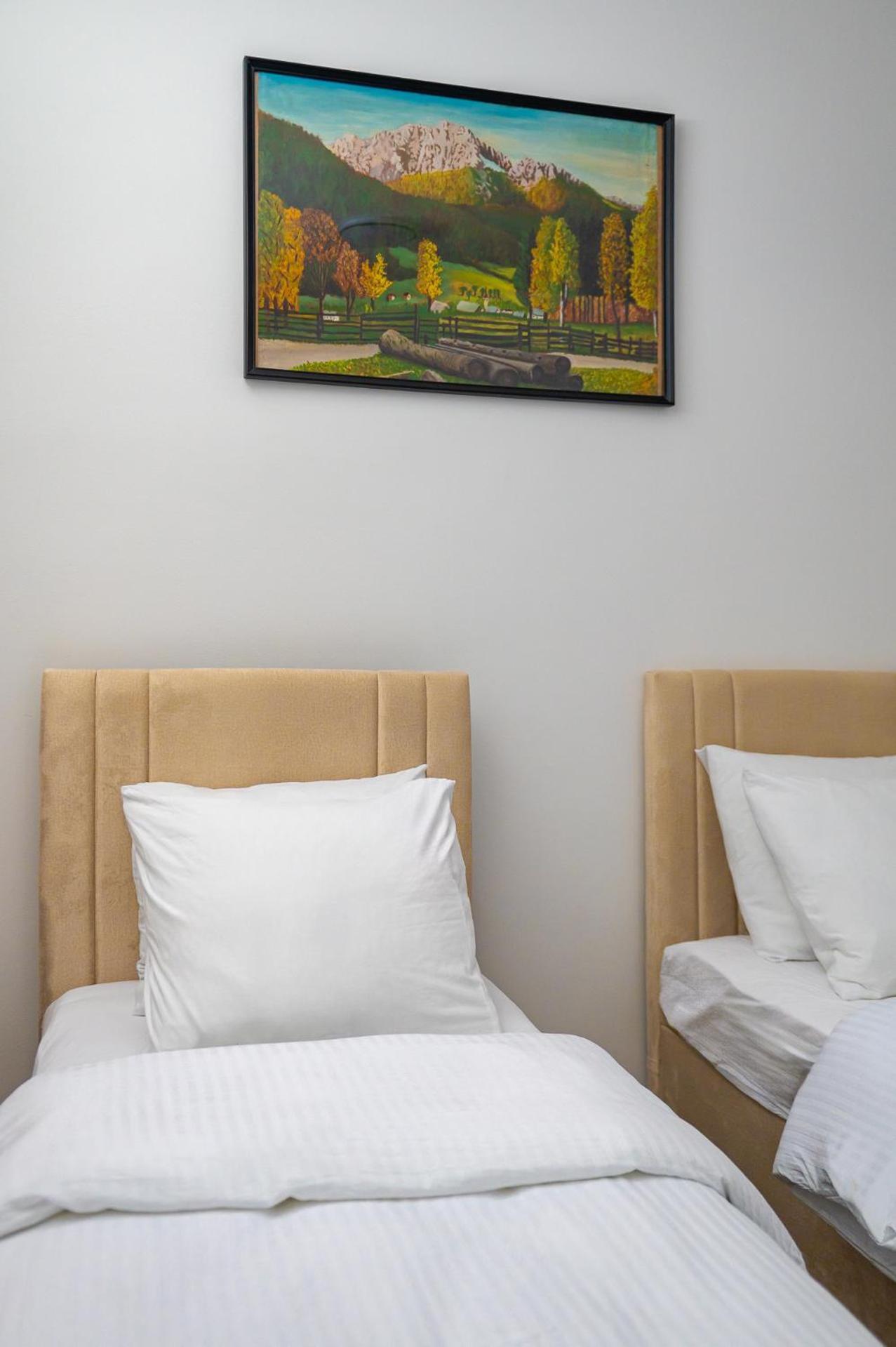 Apartments Luxury Ad Jesenice Eksteriør bilde