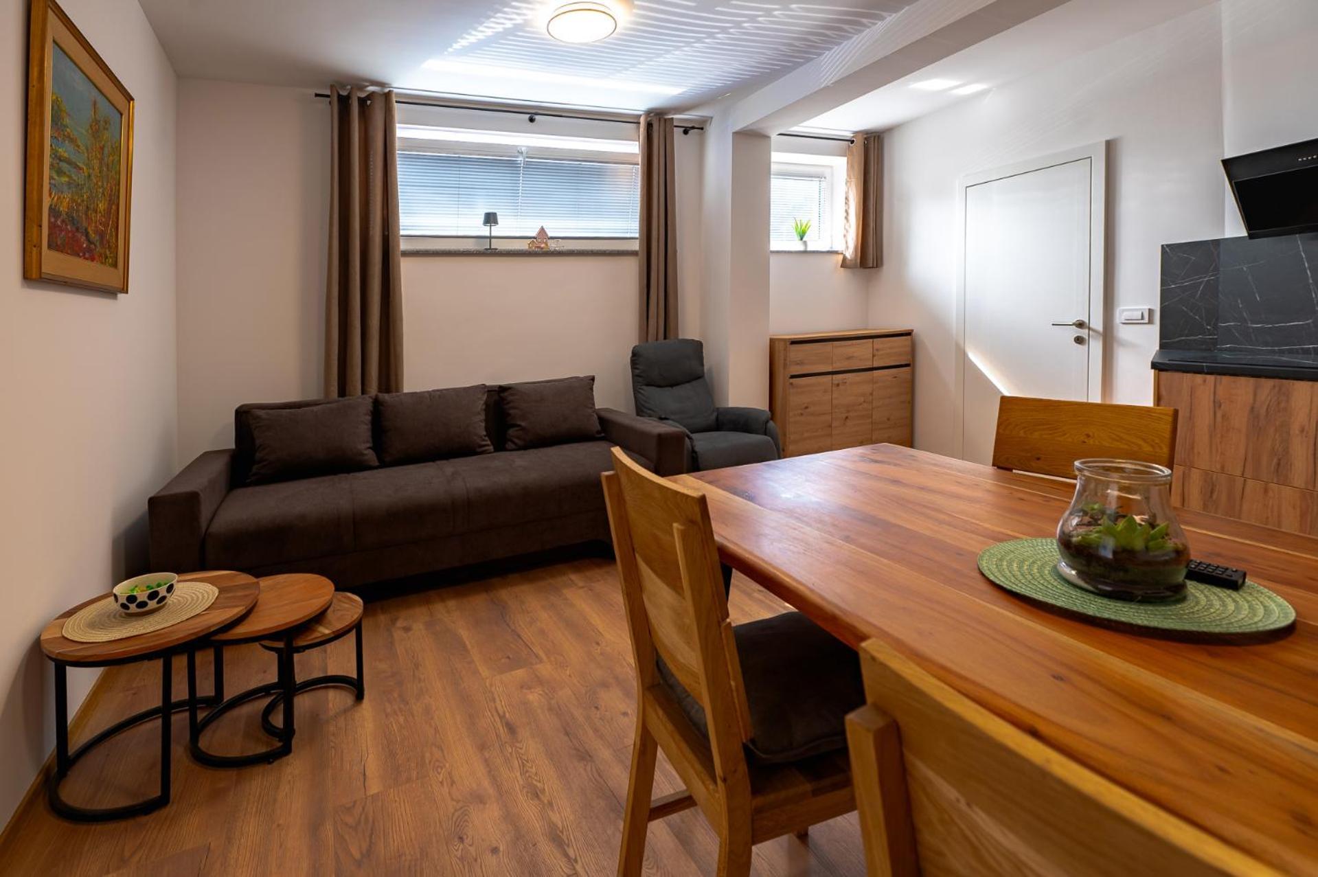Apartments Luxury Ad Jesenice Eksteriør bilde