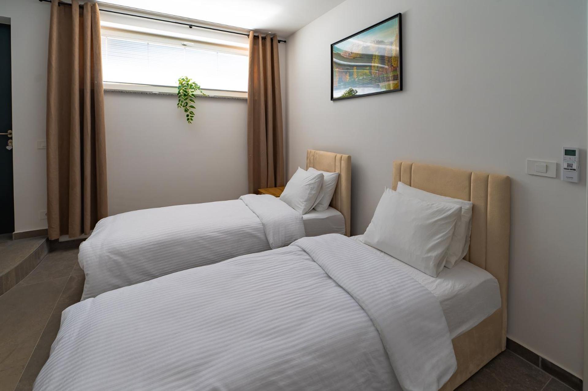 Apartments Luxury Ad Jesenice Eksteriør bilde